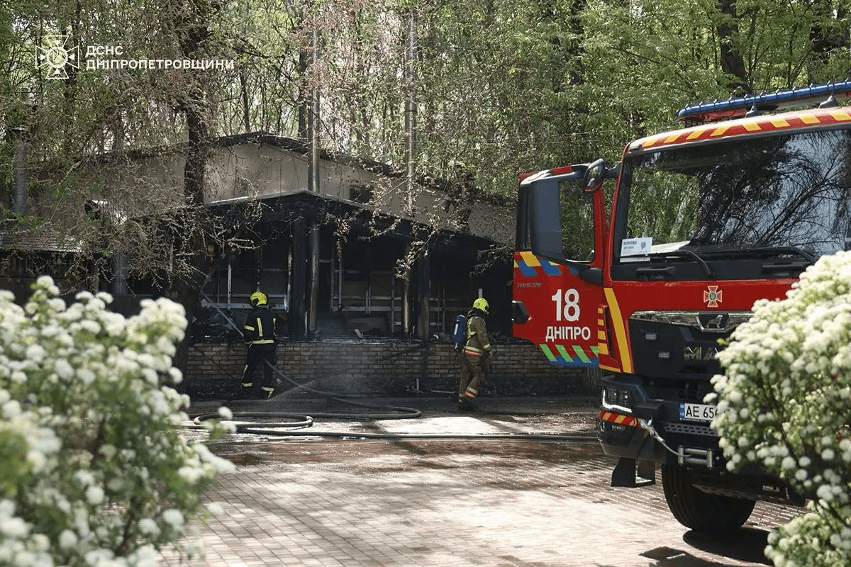 На лівому березі Дніпра вранці горів ресторан