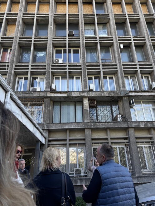 У Дніпрі через ворожу атаку 5 травня пошкоджено будівлю виробництва «Зоря»