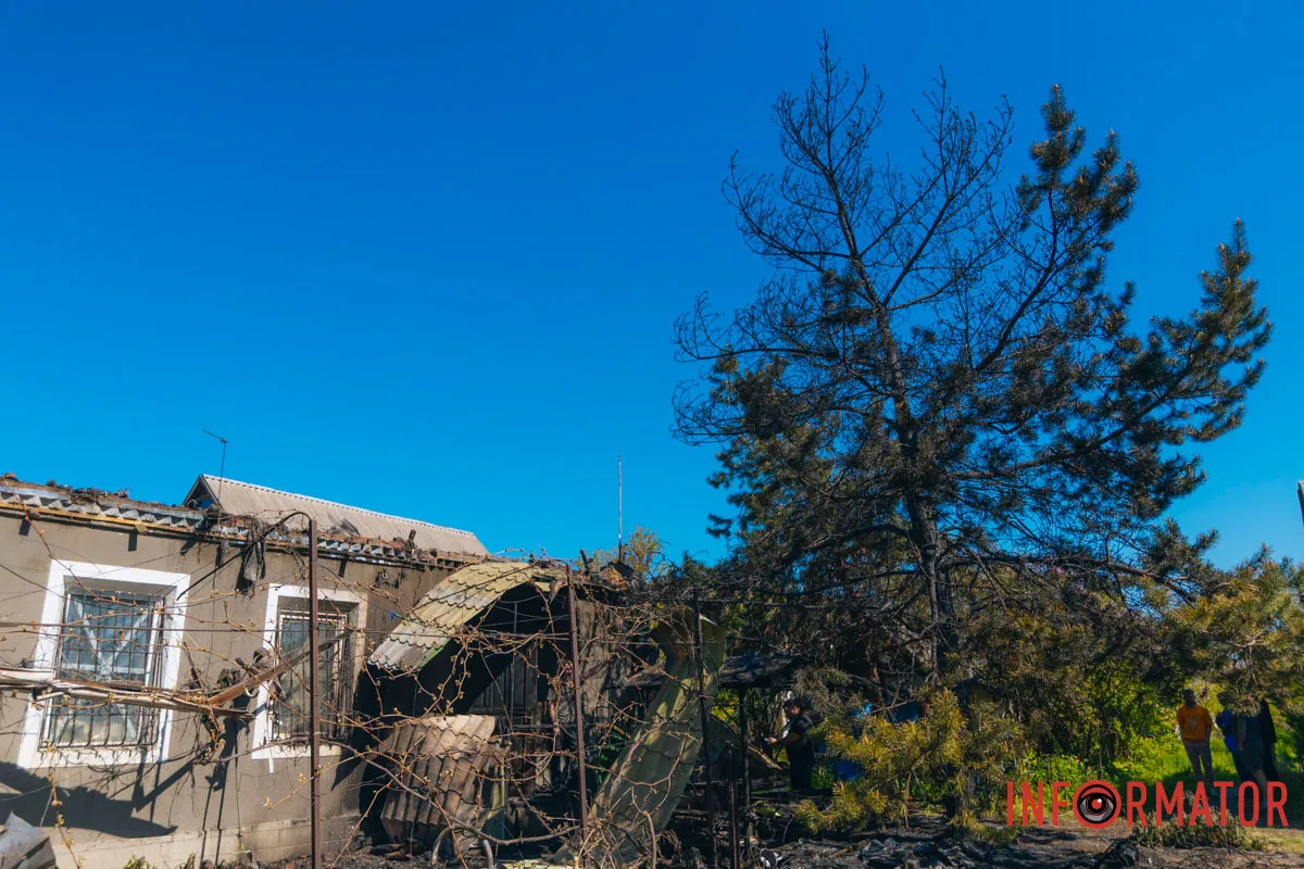 фоторепортаж Інформатора, як росіяни били по будинку в Дніпрі