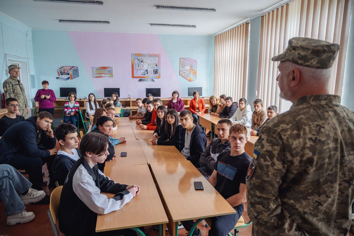 як працює служба цивільно-військового співробітництва