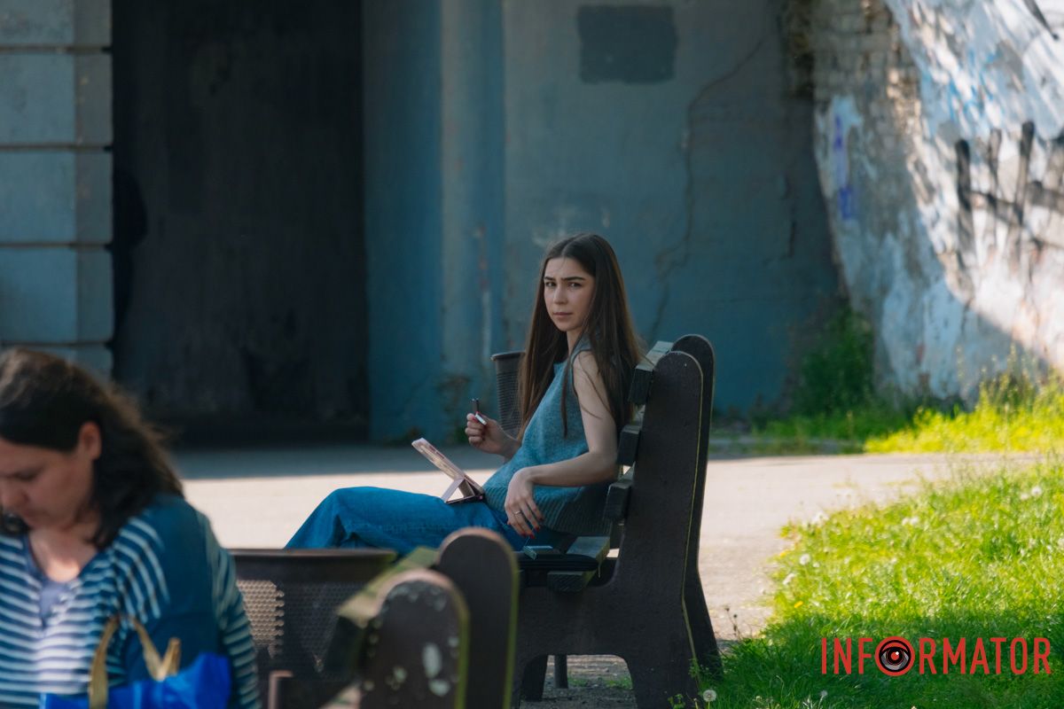 яка атмосфера панує в парку Глоби в травні та як проводять будні дніпряни