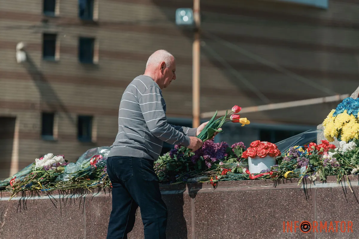 що відбувалося 9 травня біля Стели Вічної слави у Дніпрі
