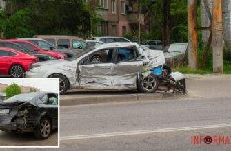 У Дніпрі на Космічній сталась аварія з автобусом та двома легковиками