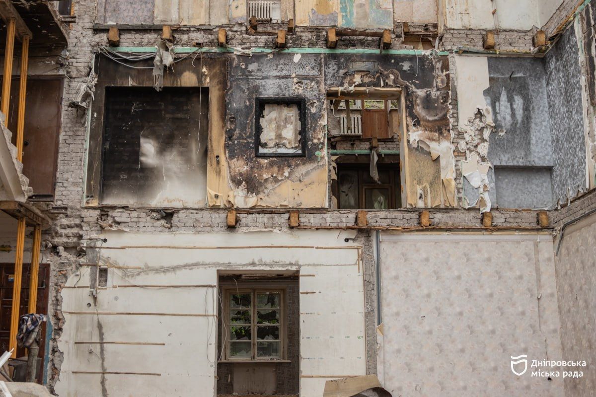 У Дніпрі відбудують будинок на Старокозацькій, в який влучив ворожий дрон