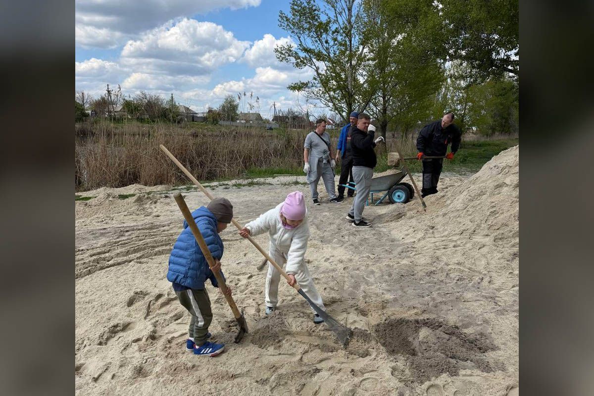у Дніпрі пляж озера Куряче підготували до сезону