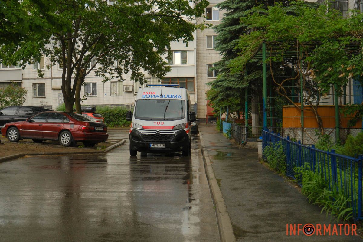 У Дніпрі на Донецькому шосе горіла квартира у багатоповерхівці