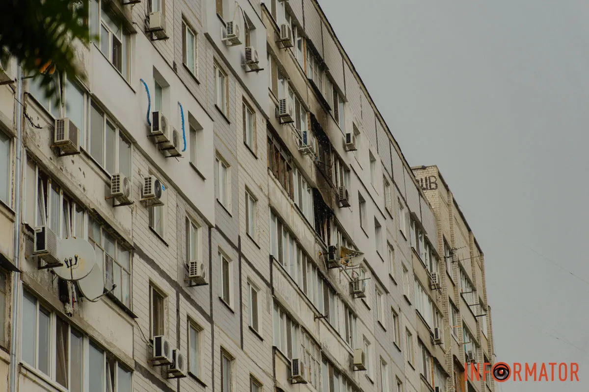 У Дніпрі на Донецькому шосе горіла квартира у багатоповерхівці