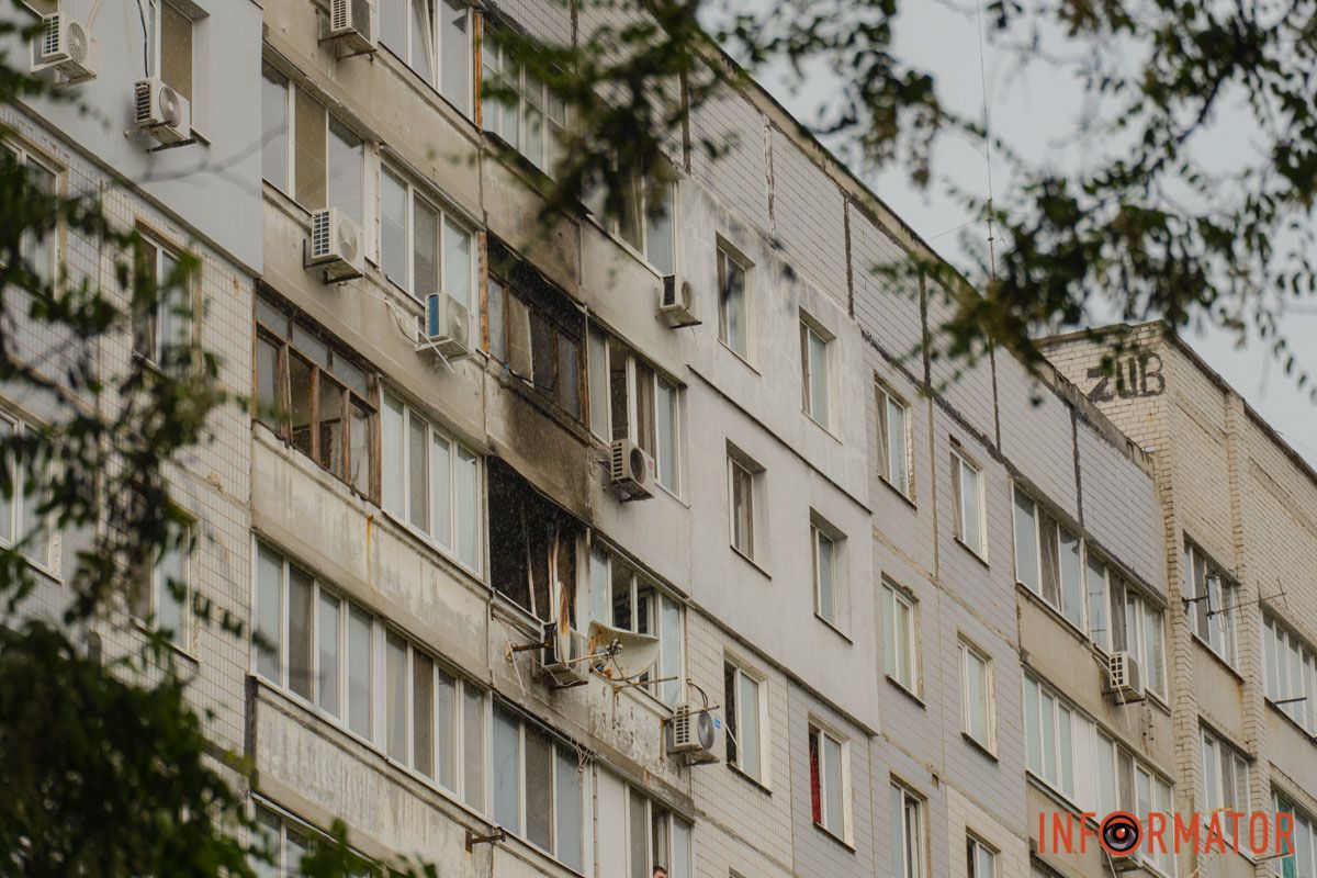 У Дніпрі на Донецькому шосе горіла квартира у багатоповерхівці