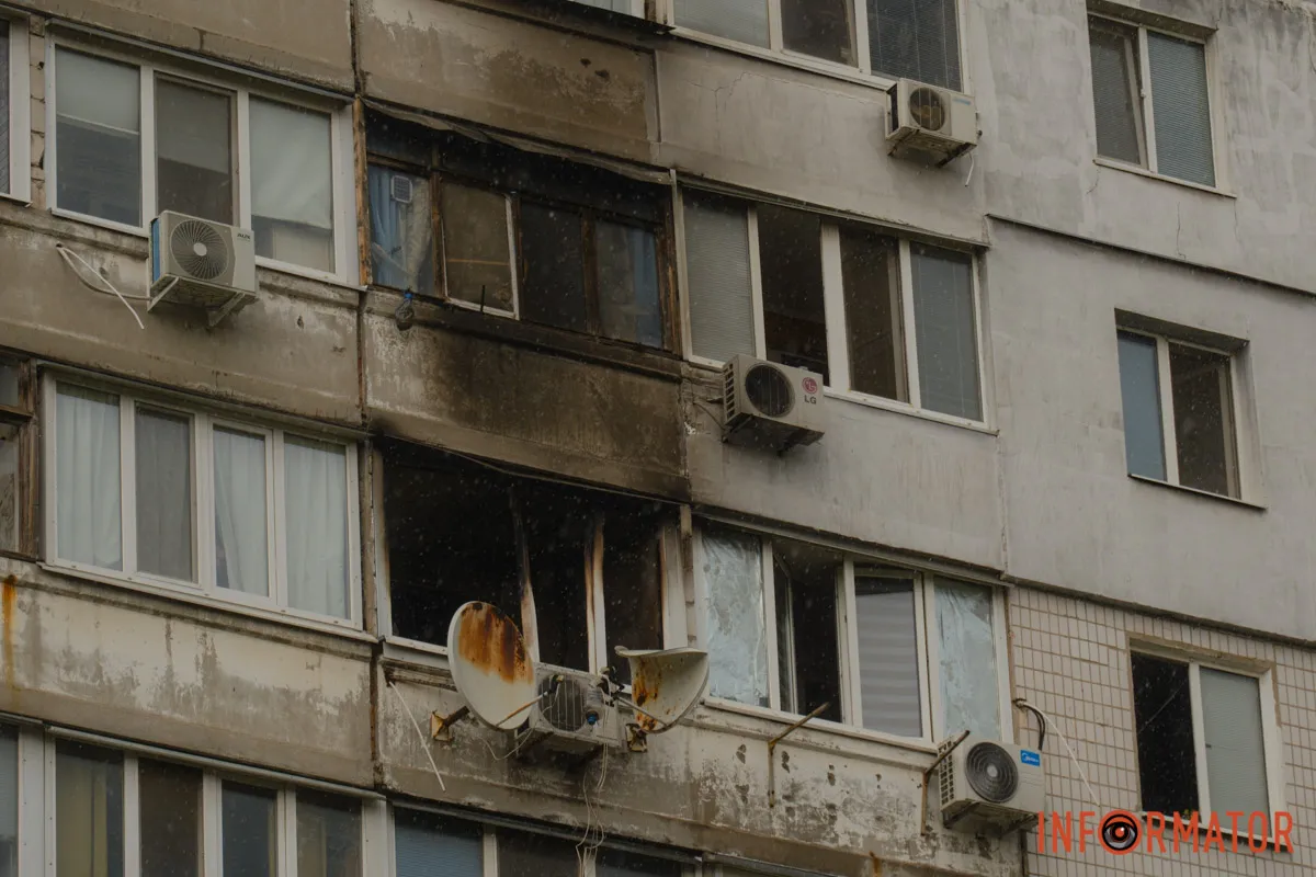 У Дніпрі на Донецькому шосе горіла квартира у багатоповерхівці