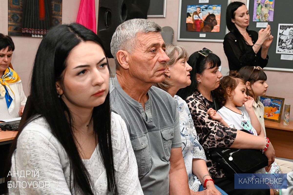 У Кам'янському у Ліцеї №29 відкрили оновлений шкільний музей “Простір пам’яті: голоси мужності та свободи”
