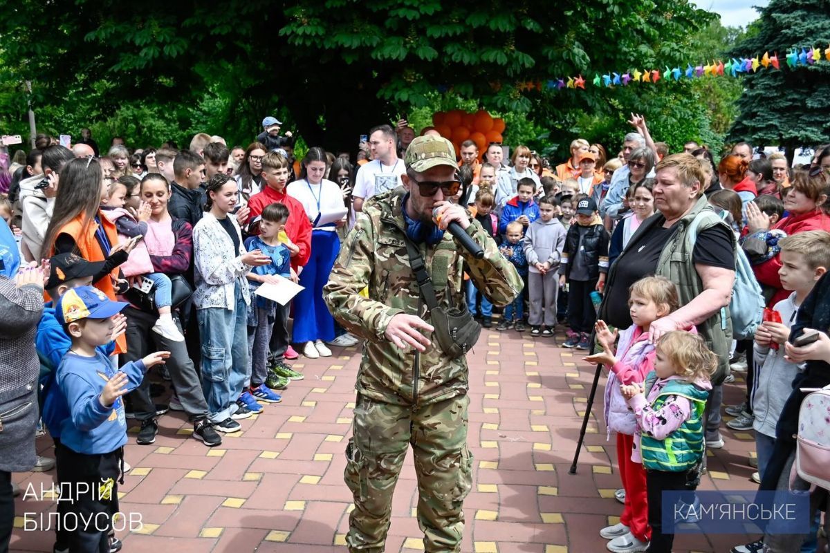У Розарії Кам’янського пройшов великий захід на честь завершення навчального року в школярів міста