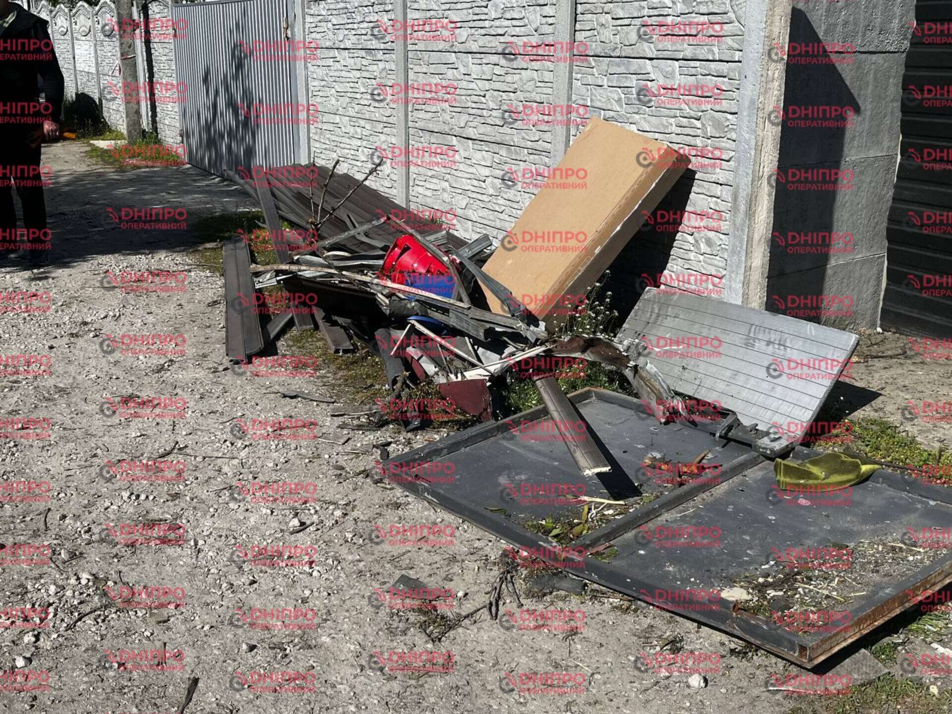 Дрон вибухнув прямо на подвір’ї: наслідки нічного терору у приватному секторі Дніпра