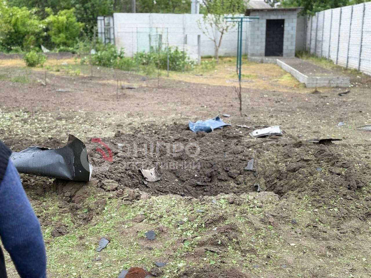 «Як атомна війна»: що зараз відбувається на місцях нічної атаки по Дніпру