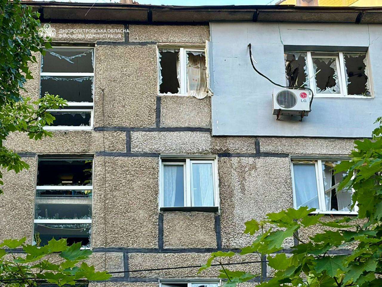 Ранкові вибухи в Дніпрі: що відомо про наслідки атаки