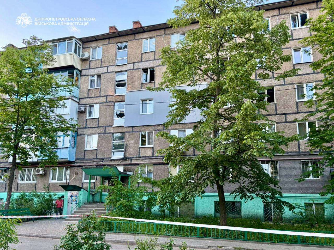 Ранкові вибухи в Дніпрі: що відомо про наслідки атаки