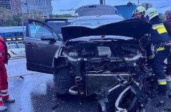 Серйозна ДТП з постраждалим сталася на Набережній Перемоги в Дніпрі: подробиці