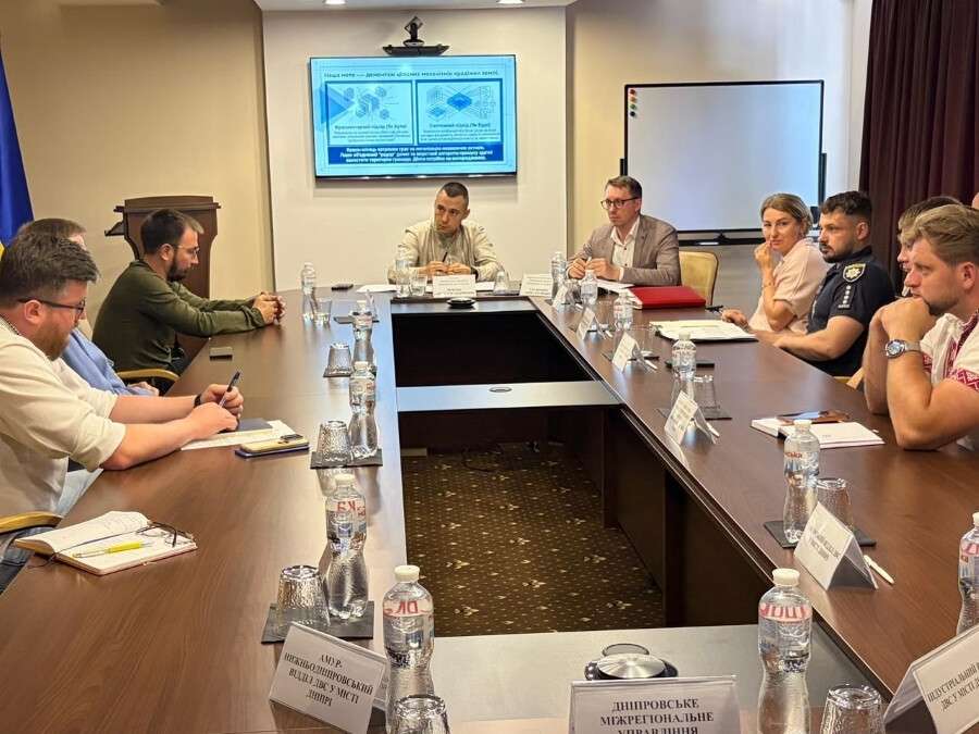У Дніпрі посилюють боротьбу з незаконними МАФами та самовільним захопленням землі