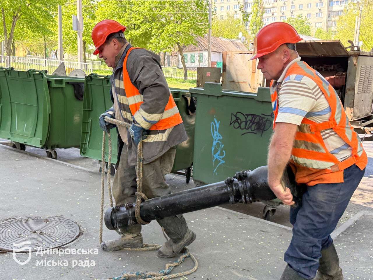 У Дніпрі триває перевірка та оновлення пожежних гідрантів