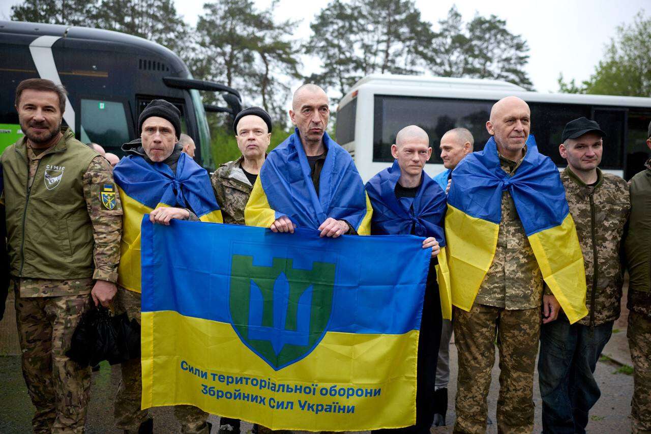 Відбувся перший етап обміну "1000 на 1000": серед звільнених з полону - мешканці Дніпропетровщини