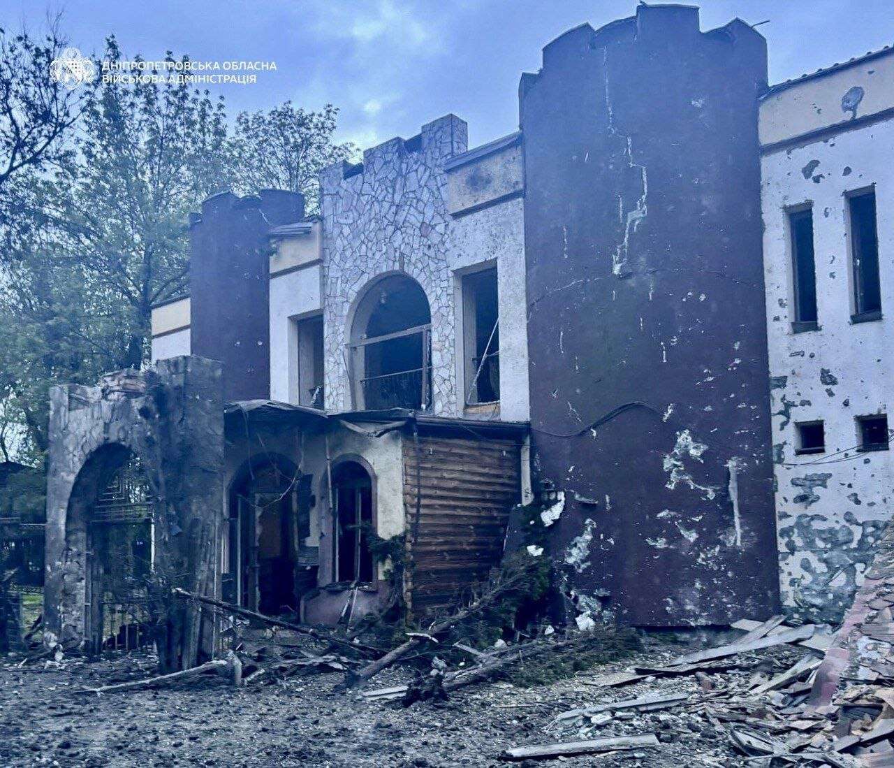 Вночі Дніпро опинився під масованою атакою рф: серед поранених - діти