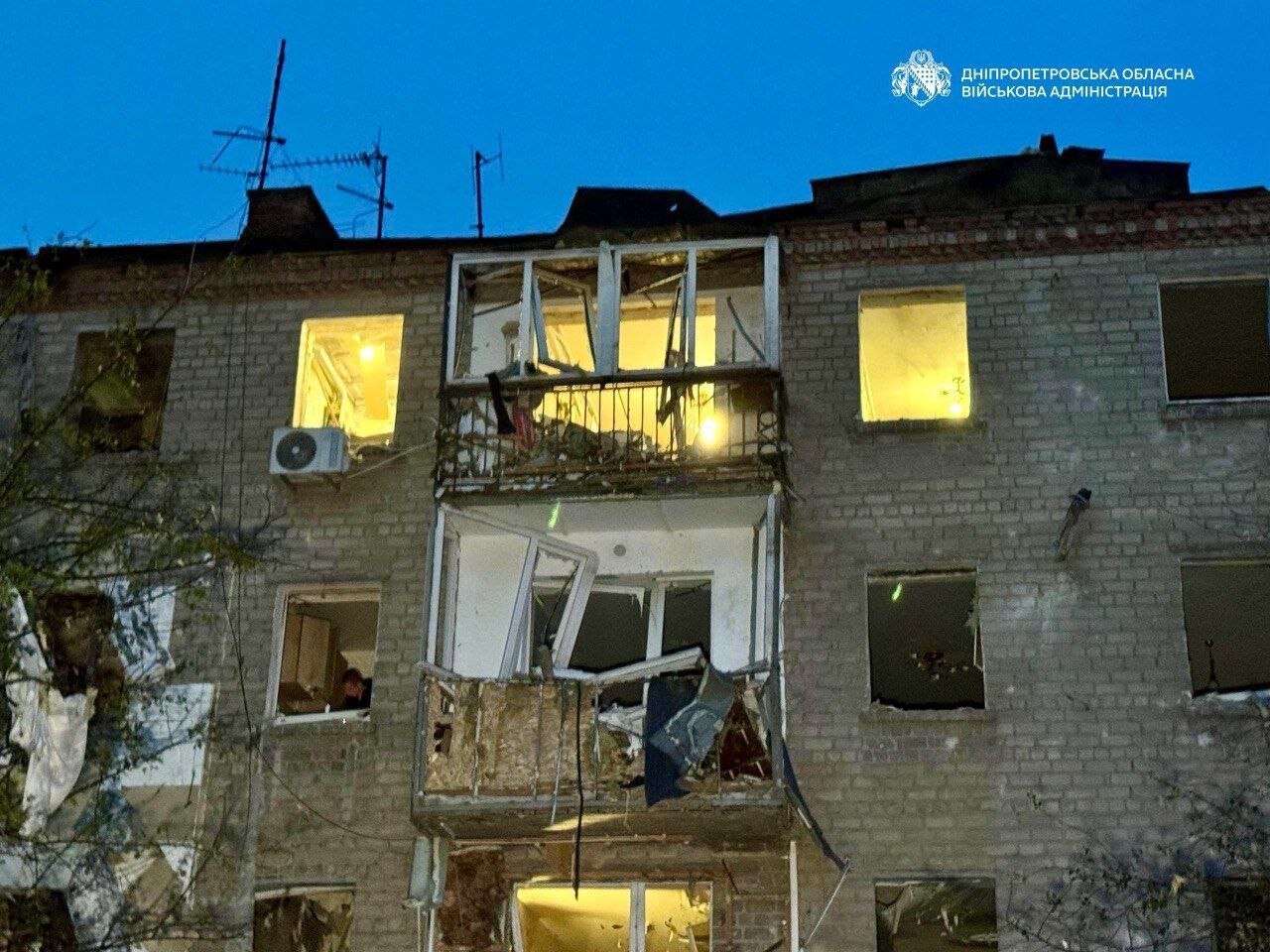 Вночі Дніпро опинився під масованою атакою рф: серед поранених - діти