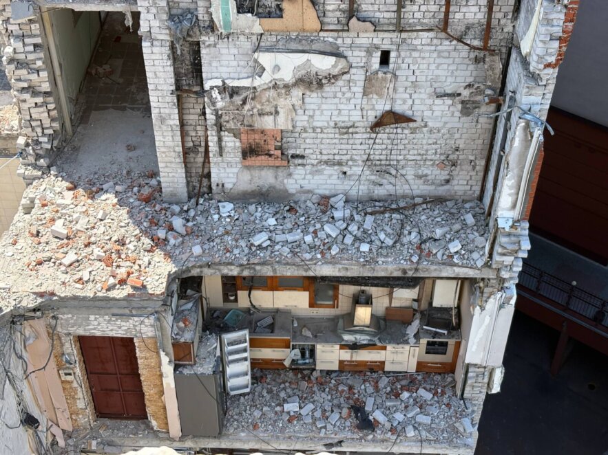 Виконкомівська, відбудова багатоповерхівки - Наше Місто