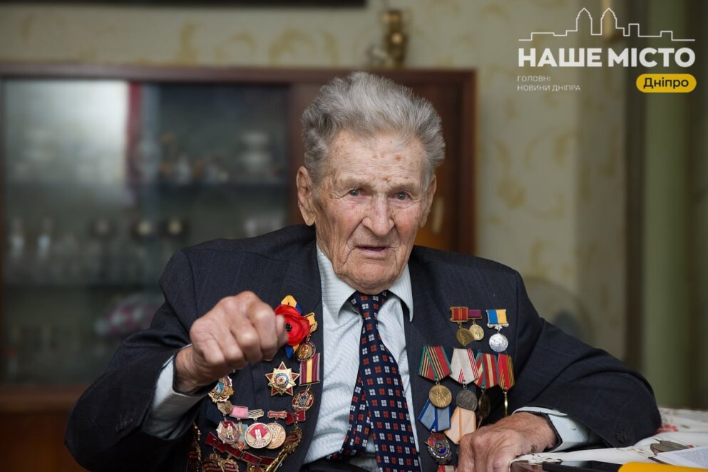 99-річний ветеран Семен Калниш написав книги про Обухівку