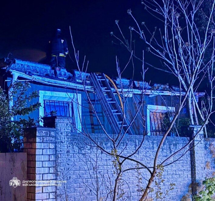 Дніпро 5 травня 2026: ворожа атака, поранений чоловік, пошкоджені будинки