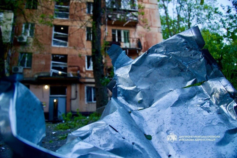 У Дніпрі внаслідок атаки будинки, гаражі та автомобілі, 7 травня 2026