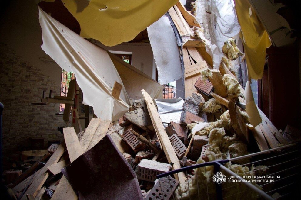 У Дніпрі внаслідок атаки постраждало 3 людини, 17 травня 2026