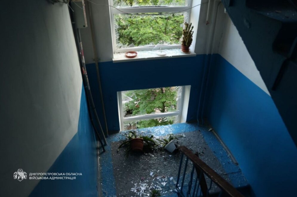 Ворожі атаки по Дніпру та області: четверо людей постраждали, 21 транвя 2026