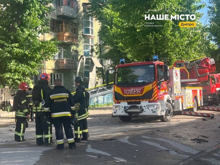 Кількість поранених у Дніпрі зросла до 11: що відбувається на місці атаки