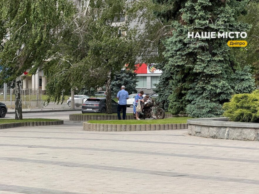 Кований «кінь» на Фестивальному причалі у Дніпрі: що символізує