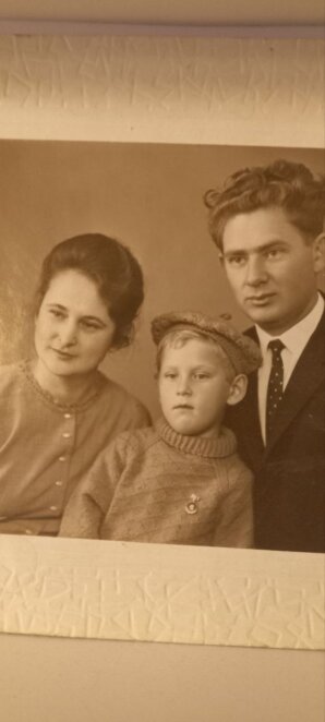 45 років творчої діяльності: відомий письменник та журналіст з Дніпра відзначив ювілей