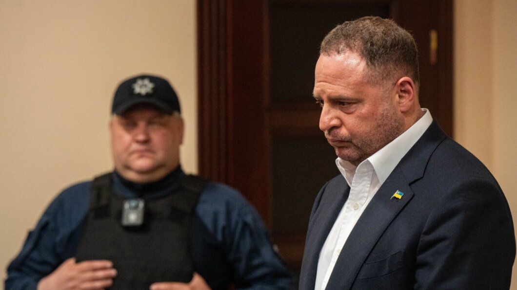 Єрмаку можуть призупинити адвокатське свідоцтво через порушення, - «Схеми»