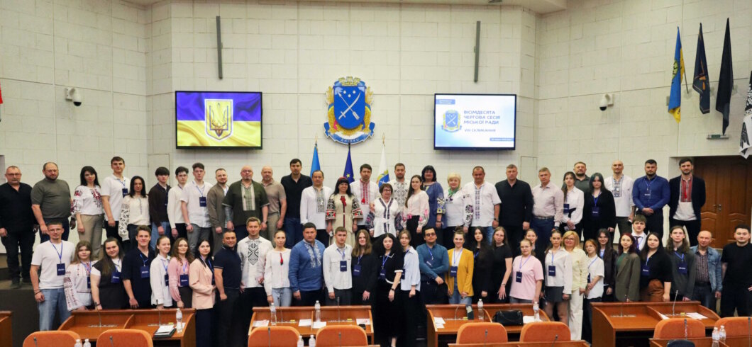 Дніпро травень 2026: нагороди медикам, 7 млн армії і Палац студентів