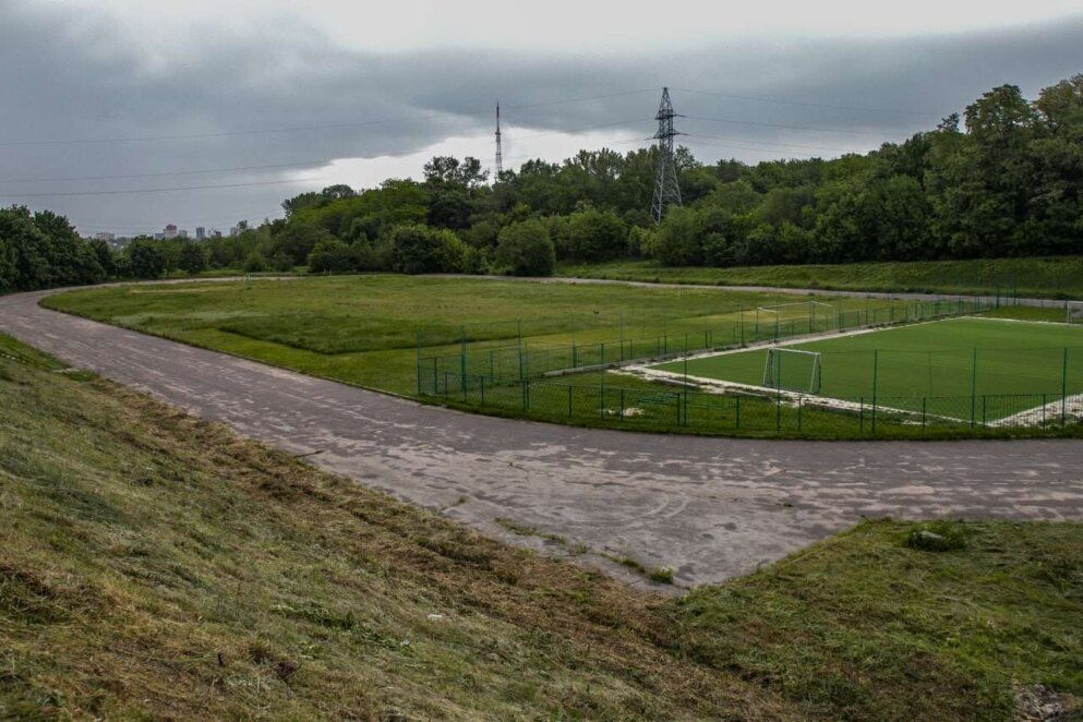 Корпуси та гуртожитки у жахливому стані: 5 років занепаду ректора ДНУ Оковитого