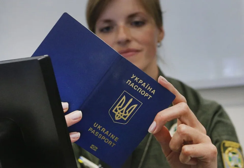 Оцифрування трудових книжок до 10 червня 2026: що робити. Новини Дніпра