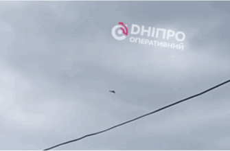Дніпро атакують шахеди: знову чути вибухи