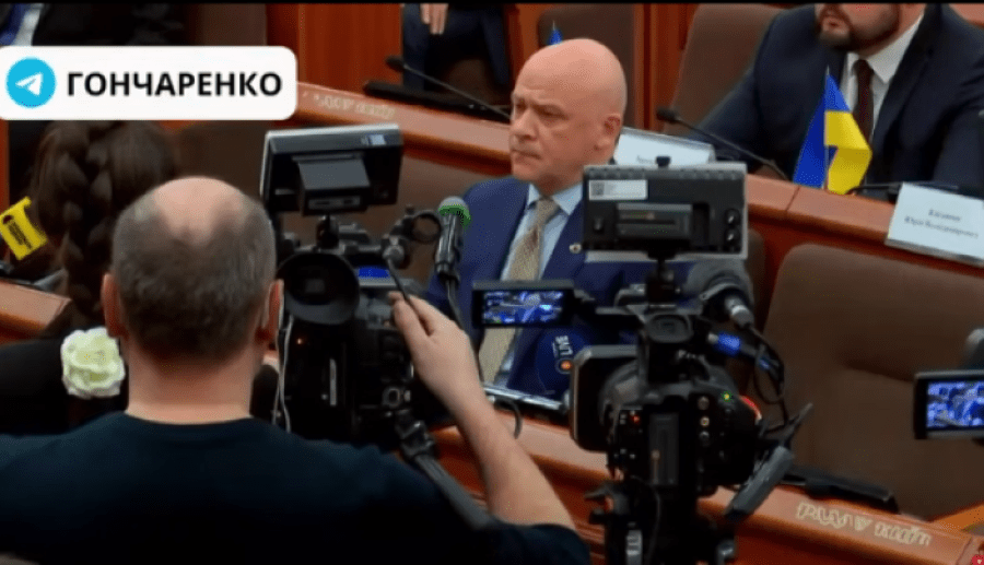 Знищення самоврядування у Чернігові: екс-секретар міськради Ломако на засіданні ТСК заявив про тиск з боку Офісу Президента