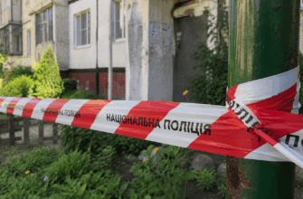 З вікна будинку на ж/м Тополя випала жінка