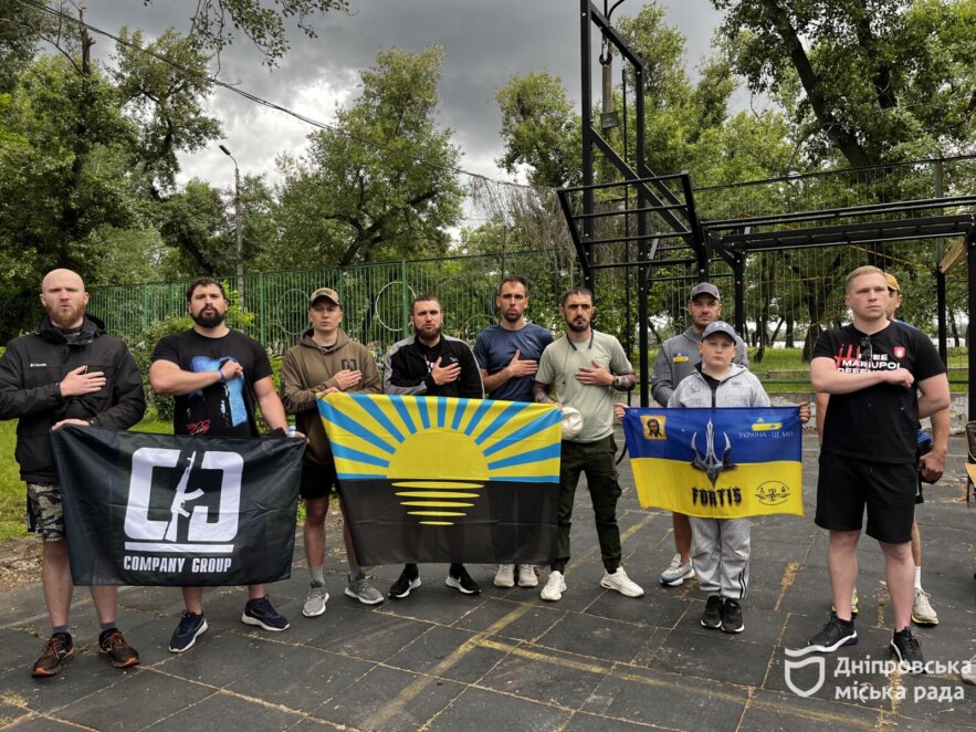 У Дніпрі відкрили веслувальний сезон «Регата Героїв»